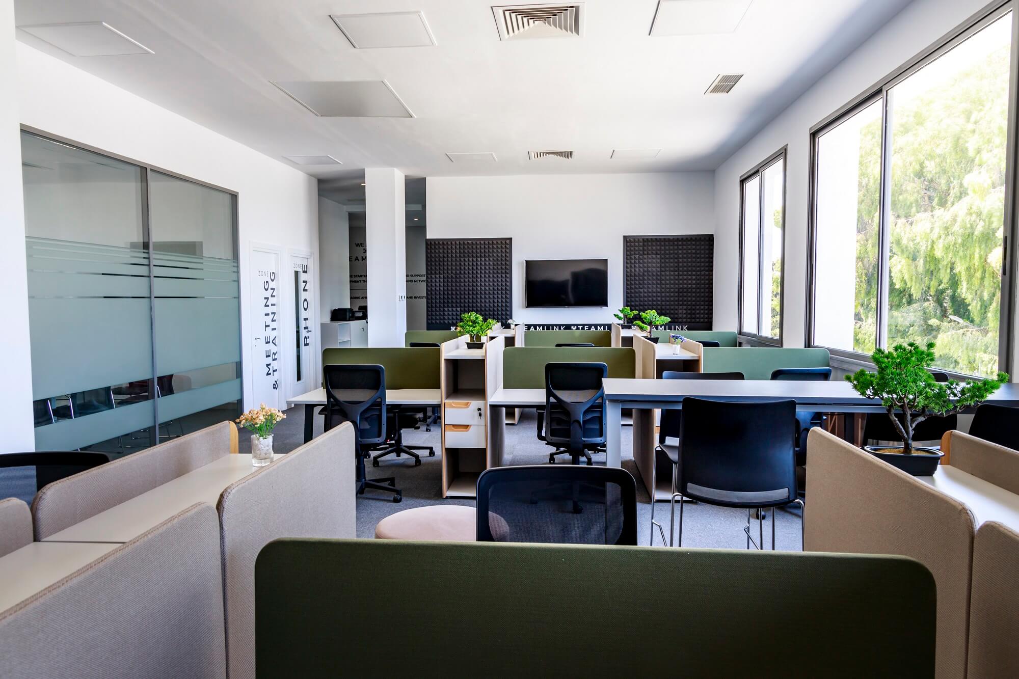 Private office at the Teamlink Business Center in Tunis